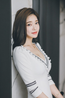 一代妖后刘晓庆无删减版txt小说